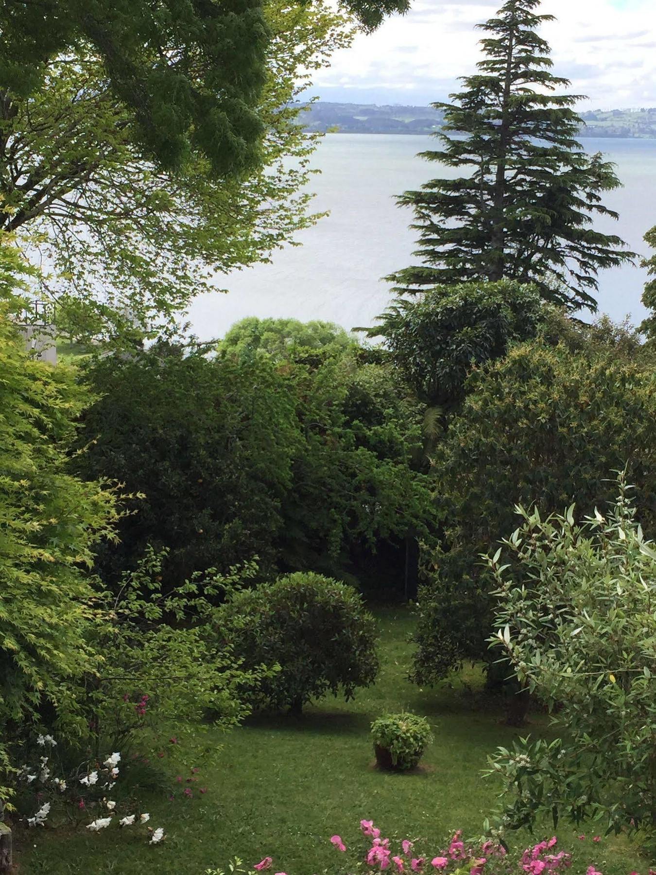 Lakeview Holiday Home Роторуа Екстер'єр фото